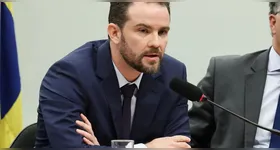 Em declarações feitas durante a 27° Conferência Anual Santader, ministro disse que Brasil deve retormar relações com EUA e defendeu independência comercial do país.