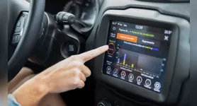 Resolução não libera uso de celular durante a condução.