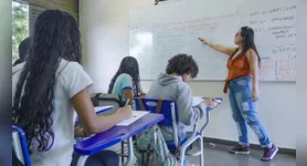 A expectativa do governo é que a iniciativa contribua para qualificar a formação docente e fortalecer a educação pública no país.