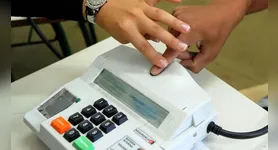 Para participar da eleição, é necessário estar com a situação regular no Cadastro Eleitoral e apresentar a documentação exigida pela Justiça Eleitoral.