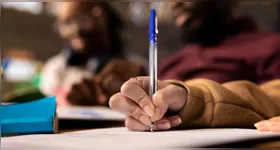Com salários atrativos e outros benefícios, as vagas para nível médio são boas opções para quem busca uma vaga federal.
