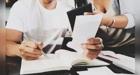 Ao todo, o certame poderá contemplar até 896 oportunidades para empregos públicos de níveis médio e superior.