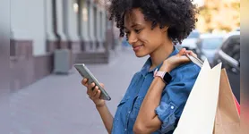 Pedir para o cliente chamar no direct para descobrir o preço pode contrariar as regras de proteção ao consumidor.