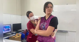 Estudantes da Escola Estadual Paulo Maranhão, no Guamá, participaram de palestras educativas e de vacinação durante ação do Outubrinho Rosa, promovida pela Prefeitura de Belém.