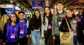 As oportunidades oferecidas pelo Centro de Integração Empresa-Escola (CIEE) são destinadas a estudantes do ensino superior em áreas como Administração, Contabilidade, Informática, Construção Civil, Marketing e Comunicação, além de vagas para alunos do ensino médio.