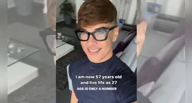 A decisão de incluir a combinação na rotina surgiu após o influenciador enfrentar um período difícil, marcado por depressão, ganho de peso e mudanças relacionadas ao envelhecimento.