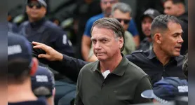 Segundo a defesa de Bolsonaro, a justificativa é de que o processo contra o ex-presidente é factível de constrangimento ilegal e que a suprema corte deveria reconhecer a 'coação ilegal à liberade' que estariam cometendo contra Bolsonaro.
