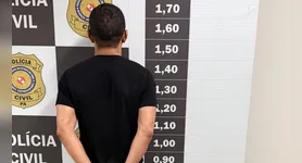 Após a prisão, ele foi conduzido à unidade policial, onde passará pelos procedimentos cabíveis e ficará à disposição do Poder Judiciário.