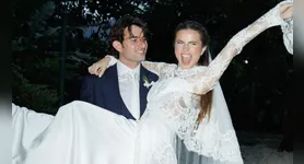 Conciliar os compromissos profissionais com a celebração do casamento foi um desafio para a cantora, que precisou organizar a rotina para dar conta das duas ocasiões importantes.