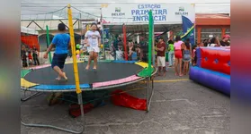 Domingueira reúne música e atividades gratuitas para crianças em Belém. Confira a programação completa!