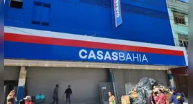 Decisão da Justiça do Trabalho determina o restabelecimento de quase 2 mil contratos de funcionários da Casas Bahia a partir de demissões em agosto.