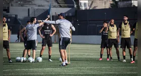 Remo volta aos treinos após folga de três dias e inicia preparação para enfrentar o Grêmio na 29ª rodada da Série A do Campeonato Brasileiro.