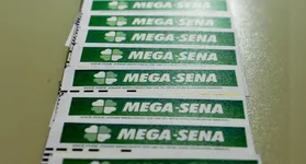 Imagem ilustrativa da notícia Mega-Sena acumula para R$ 100 milhões; veja os números sorteados