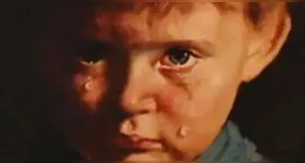 Um quadro que teria "chorado" durante a madrugada assustou uma família e reacendeu a famosa lenda do "Menino Chorando", cercada por histórias de maldição e incêndios misteriosos.