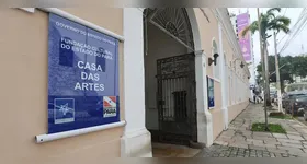 A oficina propõe uma imersão prática na linguagem das artes visuais
