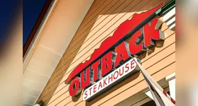 Outback e Pizza Hut podem se unir e criar novo gigante da alimentação no Brasil.