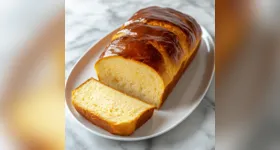 O pão de maizena é uma das melhores pedidas para acompanhar um cafezinho ou suco natural.
