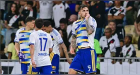 Paredes, que se recuperou em tempo recorde de uma lesão Grau 2 após tratamento com o próprio sangue, fez o gol da classificação