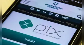 Nova regra do Pix amplia prazo de contestação para 80 dias. Entenda como isso impacta usuários e a segurança nas transações.