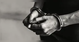 Todos os agentes também foram condenados à perda do cargo público de policial penal.