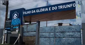 O Remo divulgou um vídeo nas redes sociais mostrando o avanço das obras do CT, em Outeiro. As imagens destacam a reta final do pórtico de entrada, a preparação dos campos, a construção do bloco principal e os muros de fechamento do espaço.