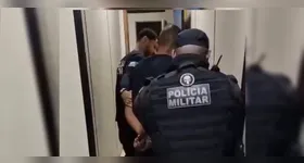 Policiais civis e militares prenderam em flagrante no último domingo (13) um homem que tentou matar a mulher com mordidas no rosto.