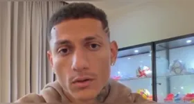 Richarlison apresenta documentos sobre a compra de ilha em Angra dos Reis, rebate advogado ligado a Flávio Bolsonaro e questiona a demora da Justiça na disputa pela propriedade.