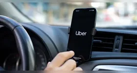 MPT questiona programa da Uber que cobra assinatura de motoristas. Ação pede suspensão e indenização de R$ 321 milhões por danos morais.