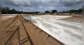 O Centro de Treinamento do Remo avança com obras em suas instalações, incluindo acesso, campos e bloco principal, com previsão de finalização em breve.