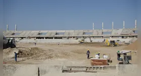 A capacidade do estádio, que atualmente é de aproximadamente 8 mil torcedores, será ampliada para mais de 21 mil pessoas.