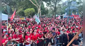 Imagem ilustrativa da notícia Apoiadores lotam evento de Lula em Belém e trânsito na região fica alterado