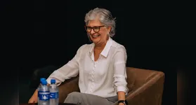 Conhecida por emprestar sua voz à personagem interpretada pela atriz mexicana María Antonieta de las Nieves, Cecília Lemes é uma das vozes mais reconhecidas da dublagem brasileira.