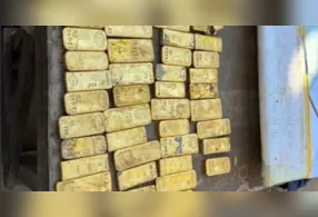 Durante uma reforma em uma casa de Dendermonde, na Bélgica, operários encontraram barras e moedas de ouro escondidas no porão. O tesouro é avaliado em cerca de 9 milhões de euros.