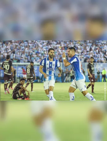 Caio Mello marcou um golaço de falta