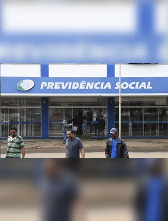 Descubra como solicitar o acréscimo de 25% no INSS para aposentados por incapacidade permanente que precisam de assistência. Veja quem tem direito.
