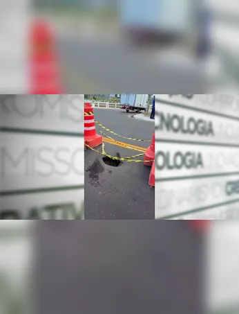 Um buraco aparente apareceu na pista da ponte menos de uma semana após a inauguração.