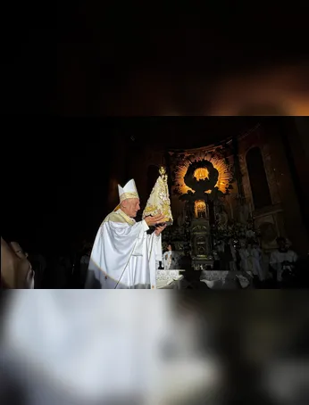 Saiba tudo sobre o novo manto da Imagem Peregrina de Nossa Senhora de Nazaré, que será apresentado no Círio 2026 em Belém.