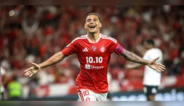Imagem ilustrativa da imagem Inter vence, mas segue no Z-4; Corinthians afunda e Diniz cai
