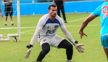 Imagem ilustrativa da imagem Mazola confirma dúvida no gol do Paysandu para duelo com a Inter