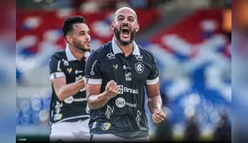 Imagem ilustrativa da imagem "Gratidão": herói do acesso do Remo, Ytalo encerra carreira aos 38 anos