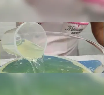 Imagem ilustrativa da imagem Misture estes ingredientes e acabe com a gordura pesada do fogão