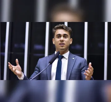 Imagem ilustrativa da imagem Vazam áudios de Nikolas Ferreira chamando Vorcaro de "lindão" e&nbsp;pedindo ajuda