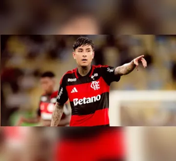 Imagem ilustrativa da imagem Sem bets, Flamengo é procurado por 4 empresas pelo patrocínio master