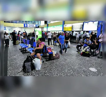 Imagem ilustrativa da imagem Transporte intermunicipal gratuito para quem vai votar começa hoje