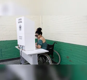 Imagem ilustrativa da imagem Eleitores com deficiência podem pedir transporte gratuito em Belém&nbsp;