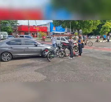 Imagem ilustrativa da imagem Carro atinge moto de aplicativo na Pedreira, em Belém
