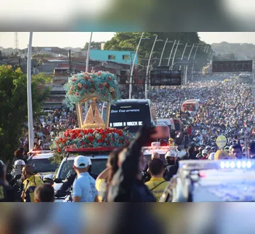 Imagem ilustrativa da imagem Nossa Senhora de Nazaré reúne multidão na Romaria Rodoviária do Círio 2026