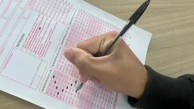 Concursos em diferentes áreas estão abertos em todo o Brasil.