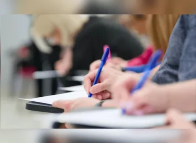São mais de 600 vagas de empregos com salários superiores a R$ 3 mil