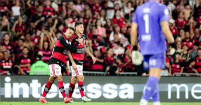 Flamengo chega a 69% de chances de conquistar o Brasileirão após vencer o Fluminense, enquanto o Palmeiras cai para 30,8%, apesar da goleada sobre o Corinthians